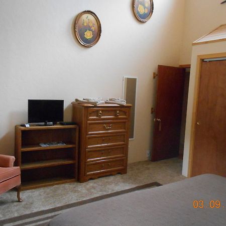 Отель Dream Haven Guest Ranch Мэрион Экстерьер фото