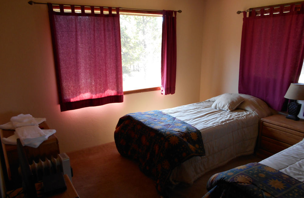Отель Dream Haven Guest Ranch Мэрион Экстерьер фото